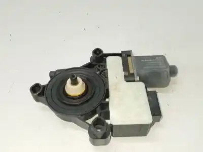 Second-hand car spare part rear left window motor for skoda octavia iii (5e3, nl3, nr3) 1.6 tdi oem iam references 0130822725  5q0959811a