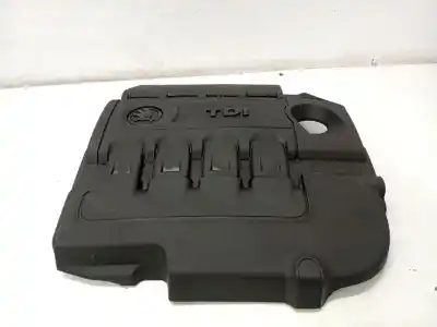 Recambio de automóvil de segunda mano de TAPA MOTOR para SKODA OCTAVIA III (5E3, NL3, NR3)  referencias OEM IAM 04L103925T  04L103954T