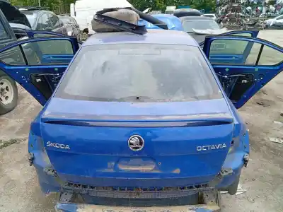 Second-hand car spare part tailgate for skoda octavia iii (5e3, nl3, nr3) 1.6 tdi oem iam references 5e5827025f  