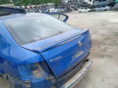 Second-hand car spare part tailgate for skoda octavia iii (5e3, nl3, nr3) 1.6 tdi oem iam references 5e5827025f  