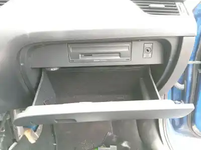 Second-hand car spare part glove compartment for skoda octavia iii (5e3, nl3, nr3) 1.6 tdi oem iam references 5e1857121a9b9  