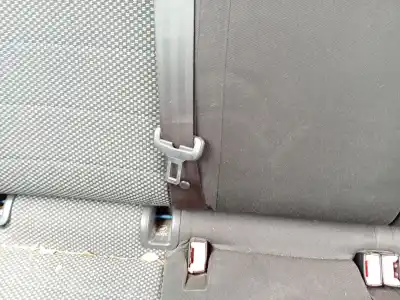 Автозапчастина б/у центральний задній ремін безпеки для skoda octavia iii (5e3, nl3, nr3) 1.6 tdi посилання на oem iam 5e0857807raa  