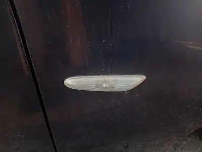 Peça sobressalente para automóvel em segunda mão farolim do lado direito por bmw 3 (e90) 320 d referências oem iam 63137253325