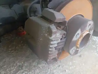 Peça sobressalente para automóvel em segunda mão pinça de travão dianteira direita por bmw 3 (e90) 320 d referências oem iam 34116769092
