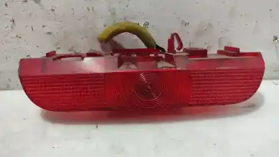 Peça sobressalente para automóvel em segunda mão farolim de travão central por mazda 2 berlina (dy) * referências oem iam d35051580c