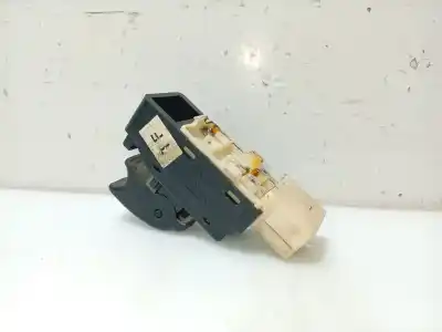 Pièce détachée automobile d'occasion commande de lève vitre avant droit pour chevrolet aveo / kalos fastback (t250, t255) 1.4 références oem iam 96652197 202005661 