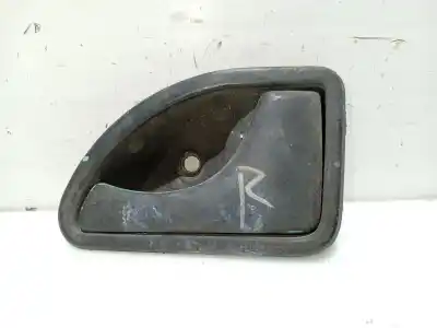 Pezzo di ricambio per auto di seconda mano Maniglia Interna Anteriore Destra per RENAULT KANGOO (F/KC0) KANGOO Riferimenti OEM IAM 8200285837  8200247803 Pezzo di ricambio per auto di seconda mano Maniglia Interna Anteriore Destra per RENAULT KANGOO (F/KC0) KANGOO Riferimenti OEM IAM 8200285837  8200247803
