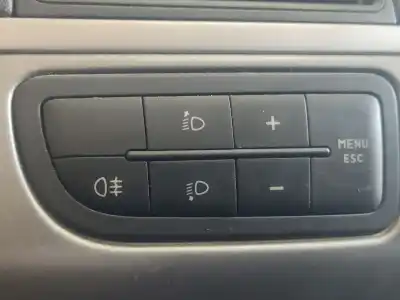 Pièce détachée automobile d'occasion COMMUTATEUR D'ÉCLAIRAGE pour FIAT PUNTO EVO (199_) 1.4 16V Références OEM IAM 735367268  