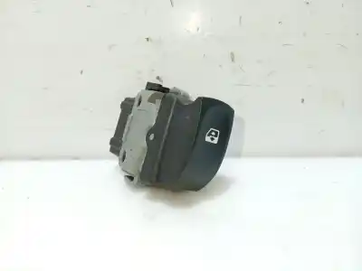 Pezzo di ricambio per auto di seconda mano INTERRUTTORE ALZACRISTALLI ANTERIORE DESTRO per RENAULT CLIO III (BR0/1, CR0/1)  Riferimenti OEM IAM 8200214936  
