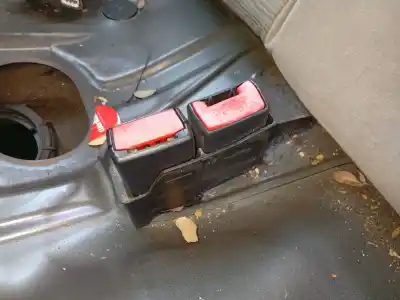 Автозапчасти б/у КРЮК ДЛЯ РЕМНЯ ЗАДНИЙ ПРАВЫЙ за RENAULT CLIO III (BR0/1, CR0/1) 1.5 DCI (BR0H, CR0H, CR1S, BR1S) ссылки OEM IAM 8200684017  