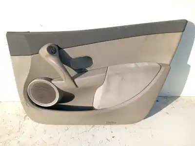 Pezzo di ricambio per auto di seconda mano RIVESTIMENTO PORTA ANTERIORE DESTRO per RENAULT CLIO III (BR0/1, CR0/1) 1.5 DCI (BR0H, CR0H, CR1S, BR1S) Riferimenti OEM IAM 8200293530D  