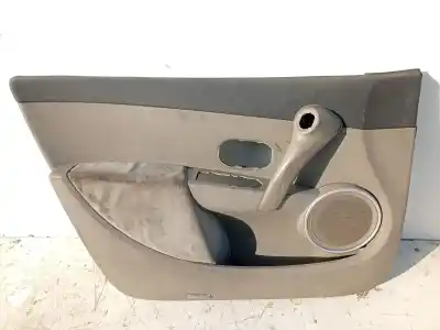 Автозапчасти б/у ОБИВКА ЛЕВОЙ ПЕРЕДНЕЙ ДВЕРИ за RENAULT CLIO III (BR0/1, CR0/1) 1.5 DCI (BR0H, CR0H, CR1S, BR1S) ссылки OEM IAM 8200293523G  