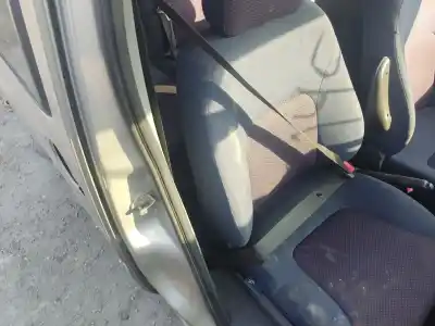 İkinci el araba yedek parçası ÖN SAG EMNIYET KEMERI için FIAT DOBLO MONOSPACE (119_, 223_) 1.9 JTD (223AXE1A) OEM IAM referansları 735336496  