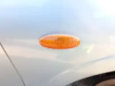 Gebrauchtes Autoersatzteil Rechte Seitenleuchte zum NISSAN ALMERA II HATCHBACK (N16) 1.5 DCI OEM-IAM-Referenzen 26160BM400  