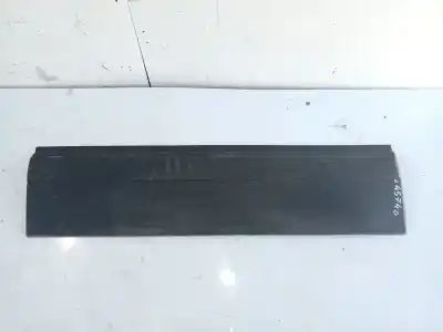 Peça sobressalente para automóvel em segunda mão moldura da porta dianteira direita por seat marbella ce referências oem iam 05566m