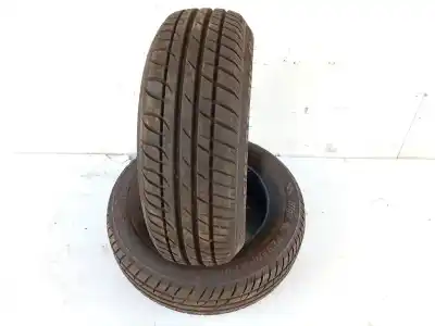 Pièce détachée automobile d'occasion pneu pour ford transit connect (p65_, p70_, p80_) 1.8 tdci références oem iam 195/65/r15