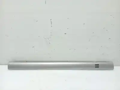 Peça sobressalente para automóvel em segunda mão moldagem por peugeot 407 (6d_) 1.8 16v (6d6fyc) referências oem iam 9644562777