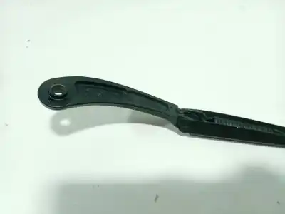 Second-hand car spare part front right windshield wiper arm for renault megane ii (bm0/1_, cm0/1_) 1.9 dci (bm0g, cm0g) oem iam references 7701054817  8200036912 Second-hand car spare part front right windshield wiper arm for renault megane ii (bm0/1_, cm0/1_) 1.9 dci (bm0g, cm0g) oem iam references 7701054817  8200036912