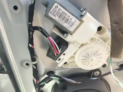 Автозапчасти б/у  за RENAULT LAGUNA III (BT0/1)  ссылки OEM IAM 82730000 978409104 