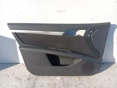 Peça sobressalente para automóvel em segunda mão forra / revestimento da porta dianteira esquerda por peugeot 407 (6d_) 1.8 16v (6d6fyc) referências oem iam 96494522zd