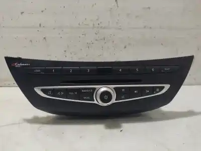 Tweedehands auto-onderdeel AUDIOSYSTEEM / RADIO-CD voor RENAULT LAGUNA III (BT0/1) 2.0 DCI (BT07, BT0J, BT14, BT1A, BT1S) OEM IAM-referenties 281150014R  