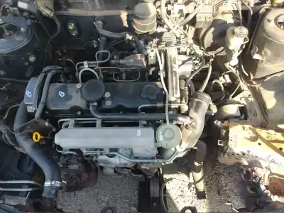 İkinci el araba yedek parçası MOTOR ÇALISIYOR için NISSAN PRIMERA HATCHBACK (P11) 2.0 TD OEM IAM referansları 2330054A06  
