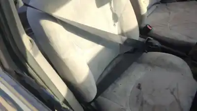 Peça sobressalente para automóvel em segunda mão CINTO DE SEGURANÇA DIANTEIRO DIREITO por NISSAN PRIMERA HATCHBACK (P11) 2.0 TD Referências OEM IAM 868842F004  
