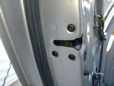Pezzo di ricambio per auto di seconda mano SERRATURA PORTA POSTERIORE SINISTRA per HYUNDAI SONATA V (NF) 2.0 CRDI Riferimenti OEM IAM 814103K000  