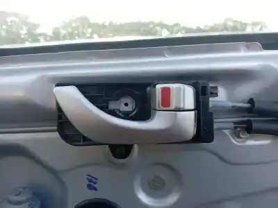 Автозапчастина б/у Усередині ПЕРЕДНЯ ПРАВА РУЧКА для HYUNDAI SONATA V (NF) 2.0 CRDI Посилання на OEM IAM 826203K020XZ  