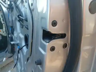 Автозапчастина б/у ЗАМОК ПЕРЕДНІЙ ПРАВІ ДВЕРІ для HYUNDAI SONATA V (NF) 2.0 CRDI Посилання на OEM IAM 813203K000  