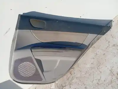 Автозапчасти б/у ОБИВКА ЗАДНЕЙ ПРАВОЙ ДВЕРИ за HYUNDAI SONATA V (NF) 2.0 CRDI ссылки OEM IAM 833203K010  