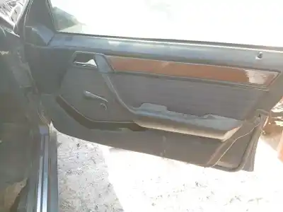 Piesă de schimb auto la mâna a doua MECANISM ACȚIONARE GEAM FAȚÃ DREAPTA pentru MERCEDES-BENZ 124 SEDÁN (W124) 300 D (124.130) Referințe OEM IAM   