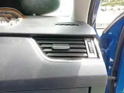 Автозапчастина б/у АЕРАЦІЙНА РЕШІТА для SKODA OCTAVIA III (5E3, NL3, NR3) 1.6 TDI Посилання на OEM IAM 5E0819702CZLL  