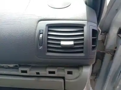 Автозапчастина б/у АЕРАЦІЙНА РЕШІТА для RENAULT CLIO II (BB_, CB_) 1.5 DCI (B/CB08) Посилання на OEM IAM 7701051856  