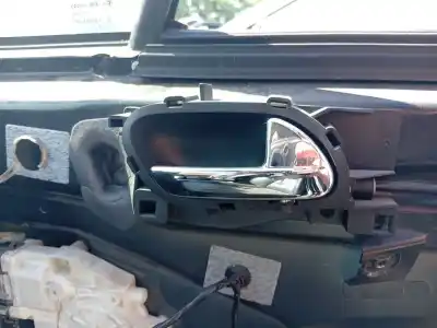Автозапчасти б/у внутри передней правой ручки за peugeot 407 (6d_) 2.0 hdi 135 (6drhrh, 6drhre, 6drhrg, 6drhrj) ссылки oem iam 914493
