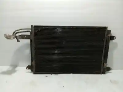 Pièce détachée automobile d'occasion CONDENSEUR DE CLIMATISATION / AIR CONDITIONNÉ pour VOLKSWAGEN GOLF V (1K1) 1.9 TDI Références OEM IAM 1K0820411AH  
