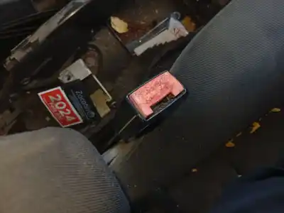 Peça sobressalente para automóvel em segunda mão chicote / encaixe cinto segurança dianteiro direito por audi a6 c5 avant (4b5) 1.9 tdi referências oem iam 4b0857756h  