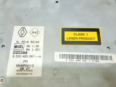 Second-hand car spare part audio system / radio cd for renault megane ii sedán (lm0/1_) 1.9 dci (lm0g, lm1g, lm2c) oem iam references 8200485081  