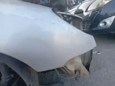 Автозапчасти б/у переднее правое крыло за peugeot 206 fastback (2a/c) 2.0 hdi 90 ссылки oem iam 7841l0  