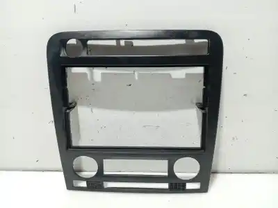 Pezzo di ricambio per auto di seconda mano MODANATURA per SEAT CORDOBA (6L2) 1.9 TDI Riferimenti OEM IAM 6L1858071K  