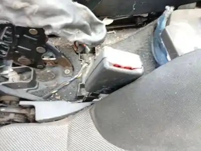 Tweedehands auto-onderdeel RIEMHAAK RECHTS VOOR voor FIAT STILO MULTI WAGON (192_) 1.9 JTD OEM IAM-referenties   