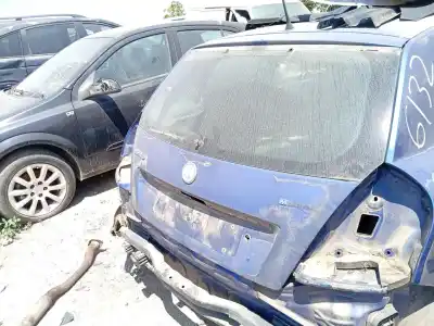 Pezzo di ricambio per auto di seconda mano portellone per fiat stilo multi wagon (192_) 1.9 jtd riferimenti oem iam   