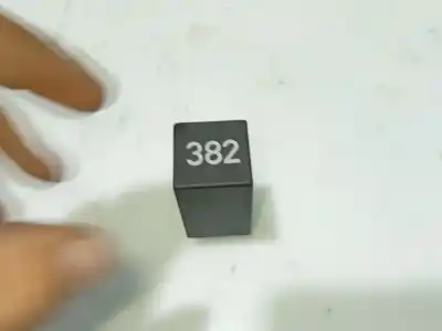Second-hand car spare part relay for audi a3 (8l) 1.9 tdi oem iam references 4d0907131  