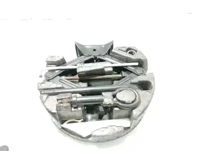 İkinci el araba yedek parçası KALIPLAMA için FORD FIESTA VI (CB1, CCN) 1.0 ECOBOOST OEM IAM referansları AY1117009AC  