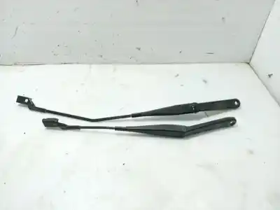 Автозапчастина б/у передній правий річок склоочисника для FORD FIESTA VI (CB1, CCN) 1.0 ECOBOOST Посилання на OEM IAM 1826839  2026776