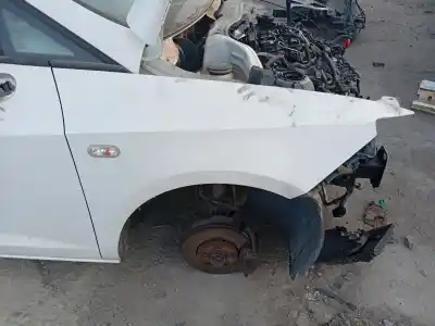 İkinci el araba yedek parçası ÖN SAG ÇAMURLUK için SEAT IBIZA IV (6J5, 6P1)  OEM IAM referansları 6J0821022D  