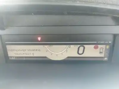 İkinci el araba yedek parçası ENSTRÜMAN PANELI için RENAULT GRAND SCÉNIC III (JZ0/1_) 1.9 DCI OEM IAM referansları 681000060R  