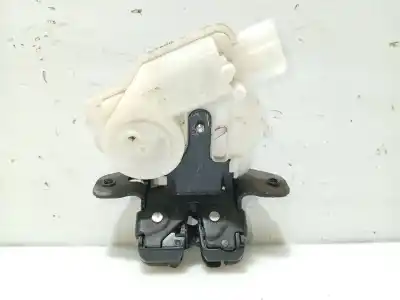 Автозапчасти б/у замок багажника/ворот за toyota auris ranchera familiar (_e18_) 1.8 hybrid (zwe186_) ссылки oem iam 6935002090