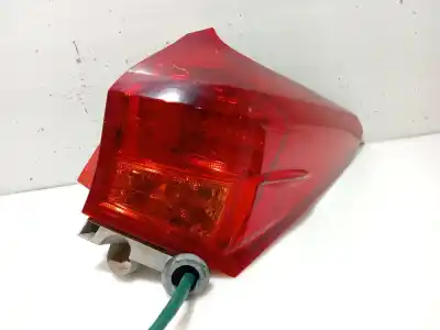 Автозапчасти б/у правый задний фонарь за toyota auris ranchera familiar (_e18_) 1.8 hybrid (zwe186_) ссылки oem iam 8155102710