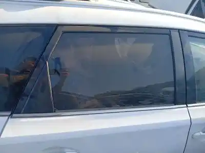 Автозапчасти б/у заднее правое окно за toyota auris ranchera familiar (_e18_) 1.8 hybrid (zwe186_) ссылки oem iam 6810302360